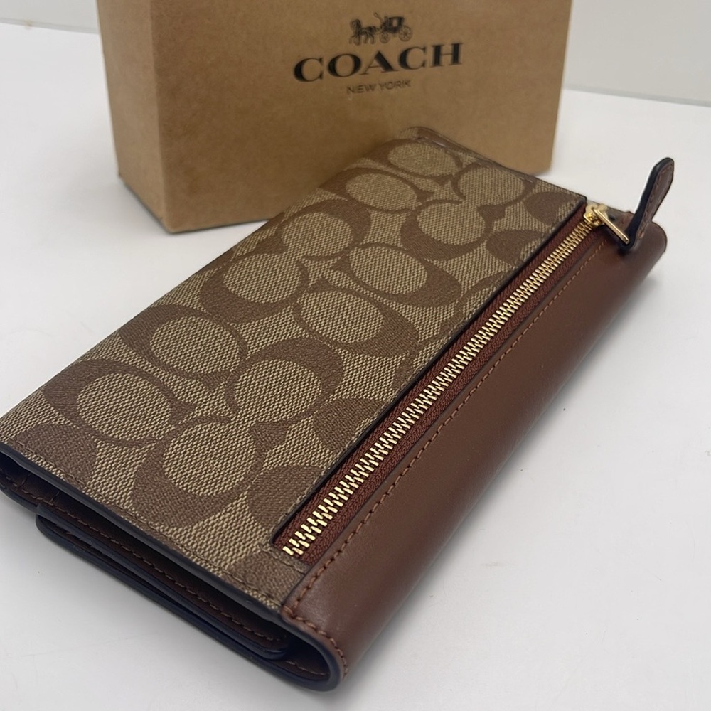 Coach Brown Wallet - Picture 10 of 16